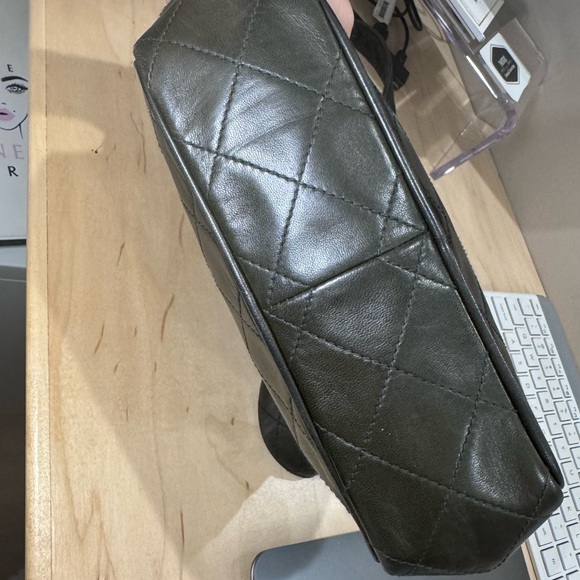 Vintage Chanel shoulder bag. - Picture 5 of 13